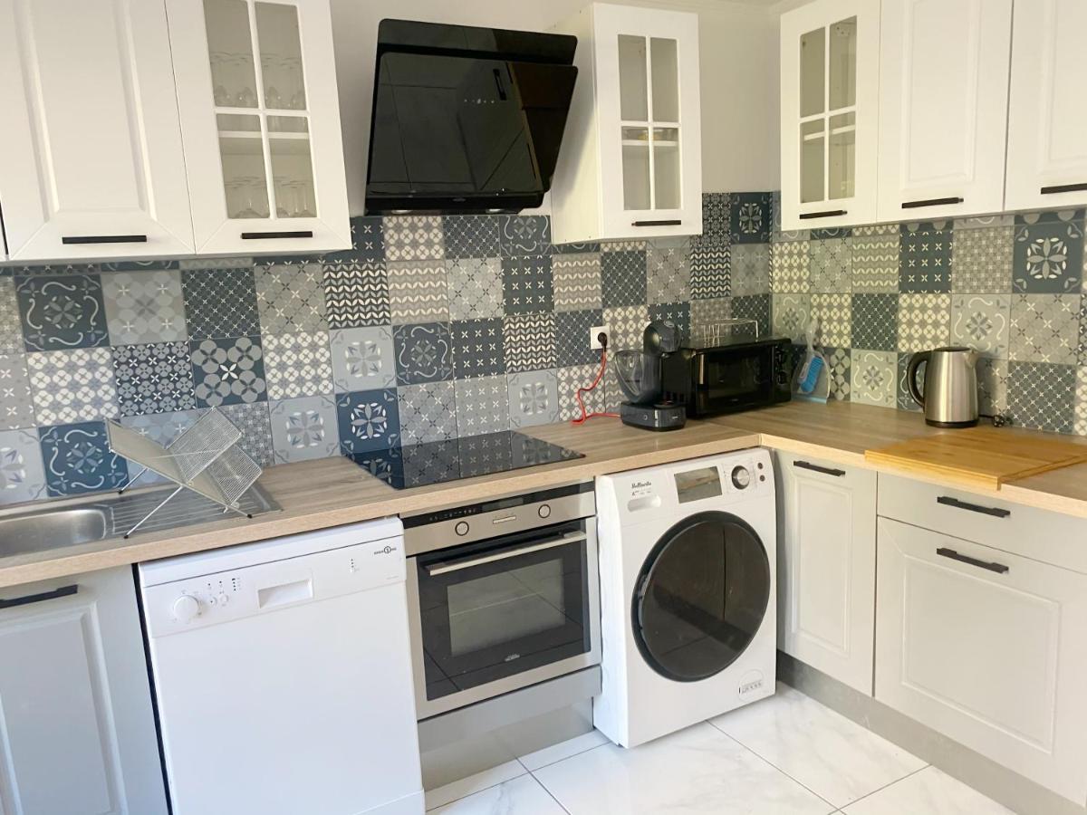 22 Chic & Cosy Grand Appart 92M2 Parking Gratuit Hypercentre Netflix Saint-Etienne  Exteriör bild