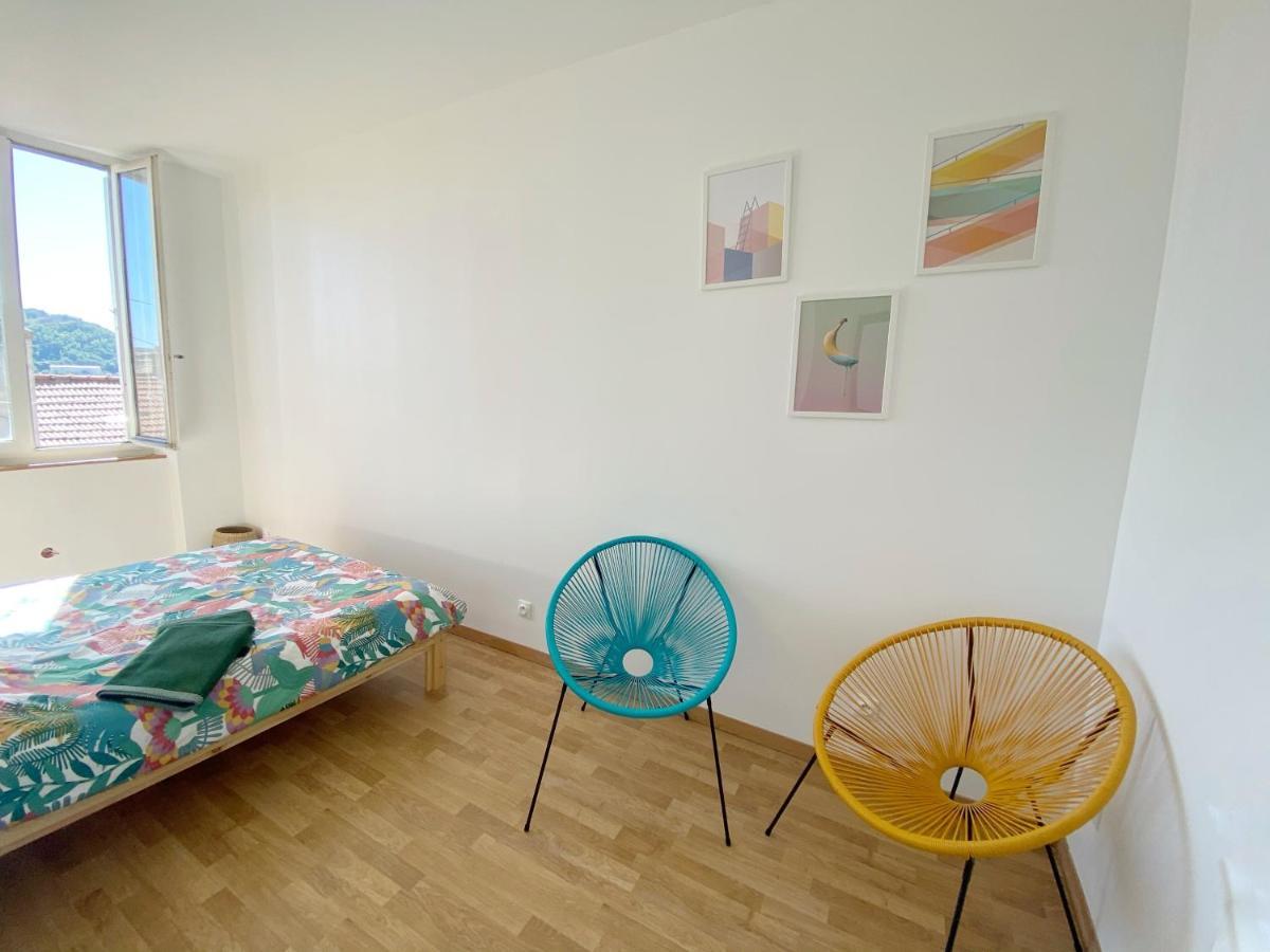 22 Chic & Cosy Grand Appart 92M2 Parking Gratuit Hypercentre Netflix Saint-Etienne  Exteriör bild